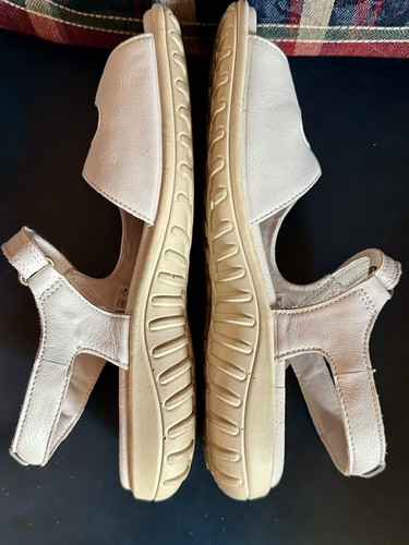 ECCO WHITE LEATHER SANDALS SZ 8 - Picture 3 of 6