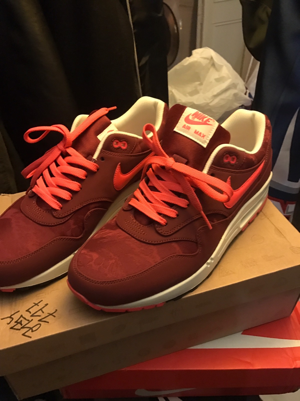 Nike air max un borgogna fenicottero rosa sz Nike air max un borgogna fenicottero rosa sz