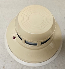 System Sensor 2424 Smoke Detector