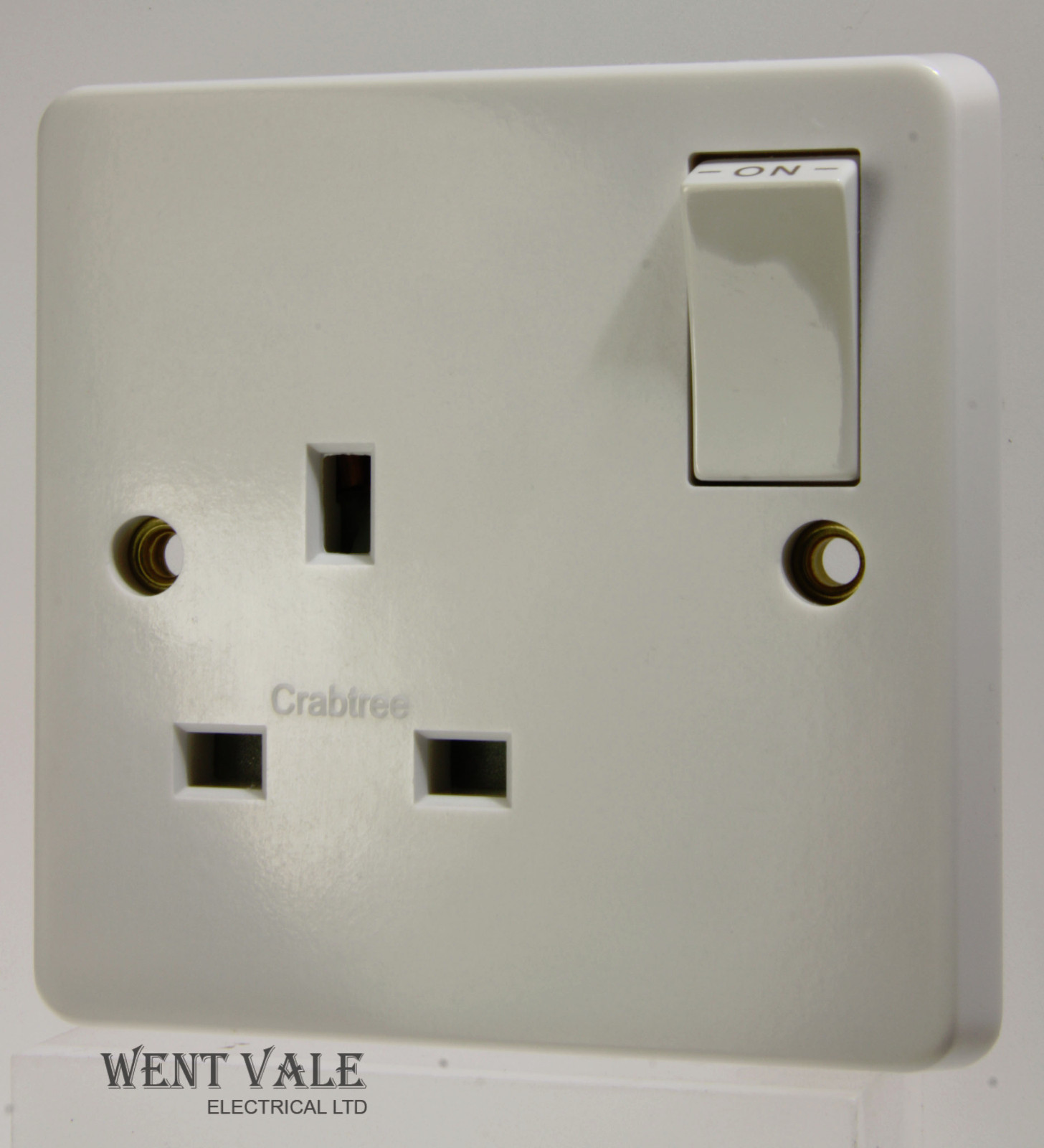 Crabtree Capital 4000 Series - 4304/D Moulded 13a 1 Gang D/Pole Switched Socket