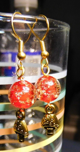 Cute Mushroom Firefly Lampwork Speckled Glow Dangle Gold Tone Earrings Handmade - Picture 3 of 6