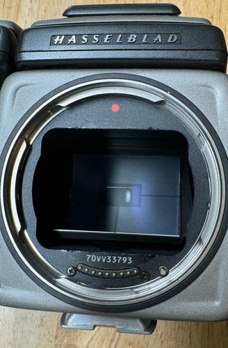 Hasselblad H4X Camera Body w/ HV 90X Viewfinder - Picture 12 of 24