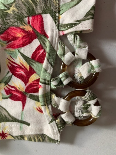 FUN INTRO LOVE THE FIT CAPRI LEGGINGS PETITE M FLOWERS LEAVES RINGS @ LEG OPNING - Picture 2 of 4