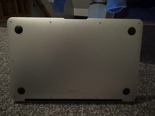 2014 Apple MacBook Air - 11" Display - Core i5 1.4GHz - 4GB RAM - 128GB SSD - Picture 6 of 6