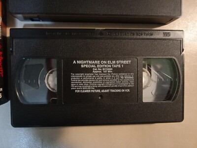 A Nightmare on Elm Street (VHS, 2-Tape Set, Widescreen