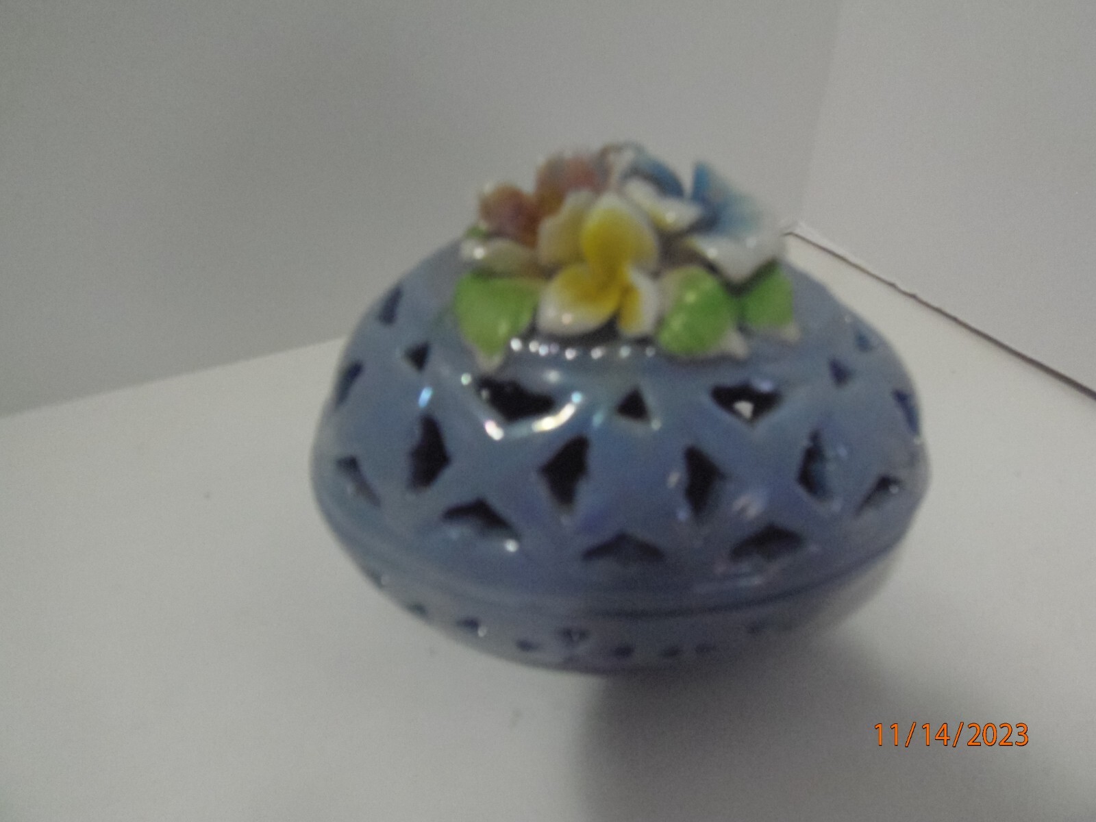 Picture 1 of 5