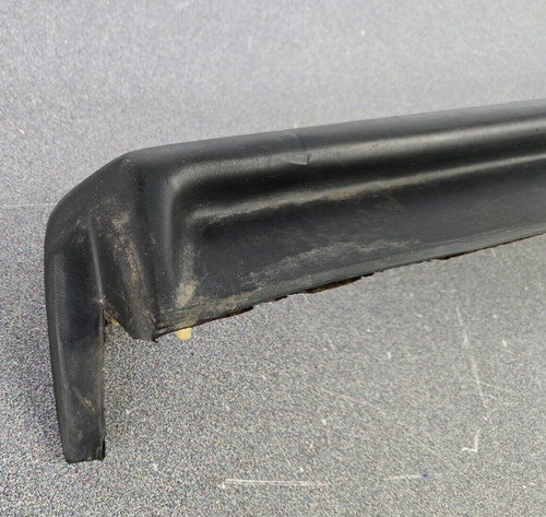 USED ORIGINAL GENUINE PORSCHE 914 BLACK VINYL UPPER DASHBOARD PAD #1 - Picture 9 of 13