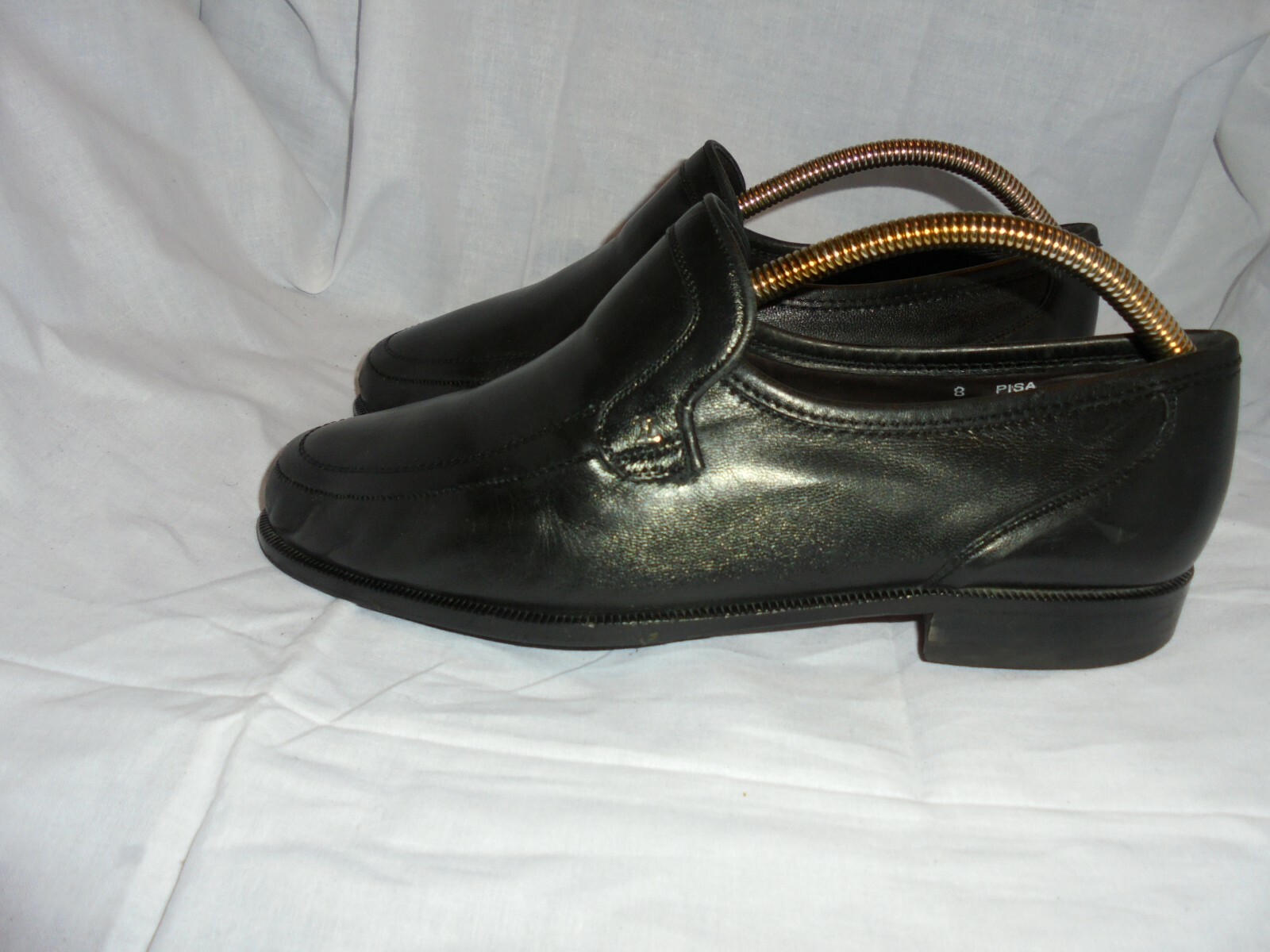 Loake PISA Gli Uomini Neri in Pelle Infilare Mocassino Sautopa Taglia EU 42 in buonissima condizione Sautope classeiche da uomo Loake PISA Gli Uomini Neri in Pelle Infilare Mocassino Sautopa Taglia EU 42 in buonissima condizione Sautope classeiche da uomo