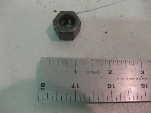 1978 YAMAHA DT125E DT 125 VINTAGE MOTOR FLYWHEEL FLY WHEEL BOLT HARDWARE - Bild 1 von 4