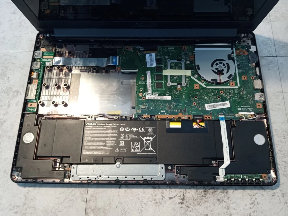 ASUS X502C 15.6" Laptop Intel Celeron 1007U 1.50GHz 4GB RAM *READ -FM - Image 2 of 4