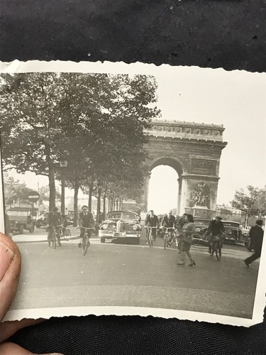 Photo In Paris France Street 1930’s 3-1/2x3-1/2 Original Photo - Picture 5 of 5