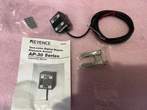KEYENCE Pressure Guage AP-31 - Picture 1 of 5