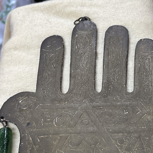 Vintage Etched Brass Judaica African Moroccan Hamsa Amulet Evil Eye 5” X 8” - Picture 5 of 10