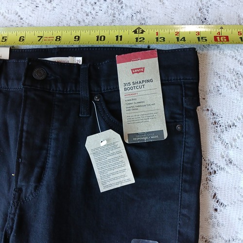 NEW Levis Jeans Womens 8M 29x32 Totally Shaping Black Bootcut Denim Mid Rise - Picture 16 of 21