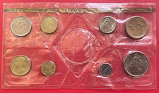 Belle série Fleur de coins 1975, monnaie de 1 ct à 10 Frs (manque la 50 Francs)