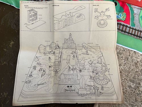 Playset commemorativo Disneyland Sears 1988 vintage completo con scatola - Foto 7 di 9