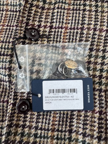 Neu mit Etikett Drake's MKVII POW Shetland Tweed Blazer für Herren weinrot - Größe 42 - AW24 - $ 1.350 - Bild 11 von 24