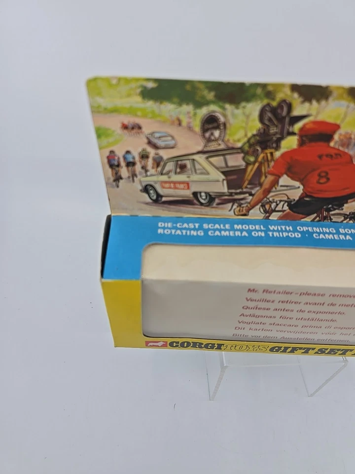Corgi Gift Set 13 Renault 16 Tour De France In Original Box - Very Near Mint - Image 2 of 4