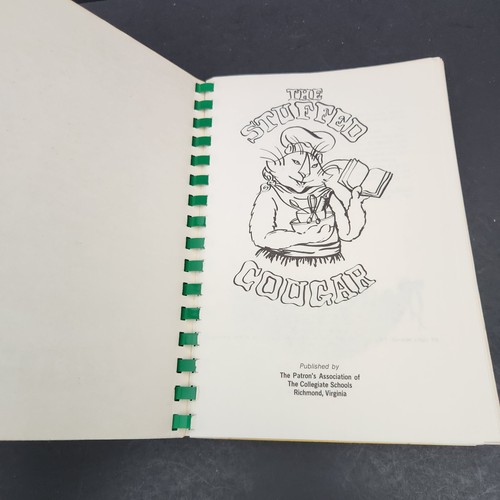 The Stuffed Cougar vintage cookbook 1981 Collegiate Schools Richmond Virginia - Foto 3 di 12