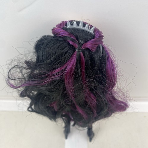 Mattel Ever After High First 1st Chapter Raven Queen Doll Royals And Rebels - Picture 13 of 13