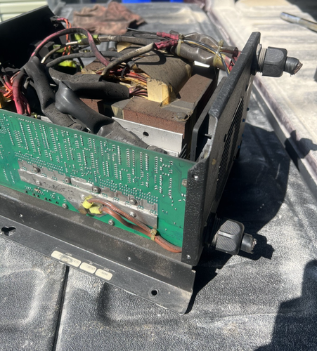 Heart Interface Freedom Model 20D Inverter Battery Charger RV 1 Input 2 Outputs - Picture 3 of 19