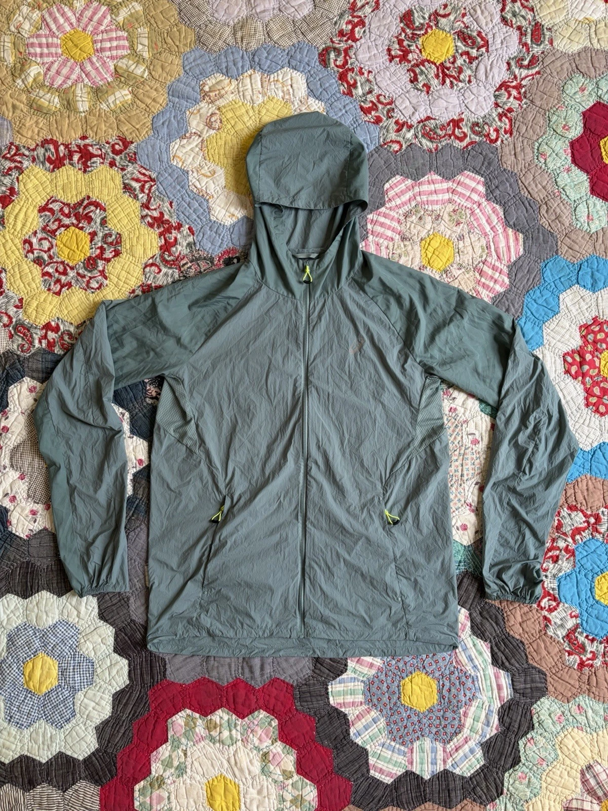 ASICS ROAD PACKABLE JACKET Men’s - Medium
Opens in a new window or tab