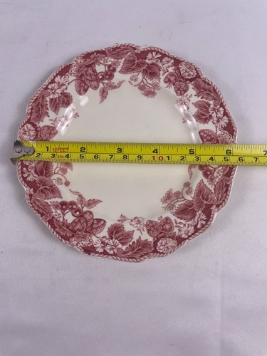 Johnson Brothers Strawberry Fair Vintage White & Pink Floral Set of 2 Plates - Picture 3 of 6