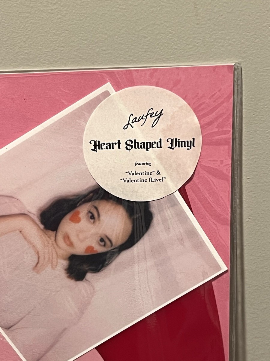 Laufey Valentine Heart Shaped 7