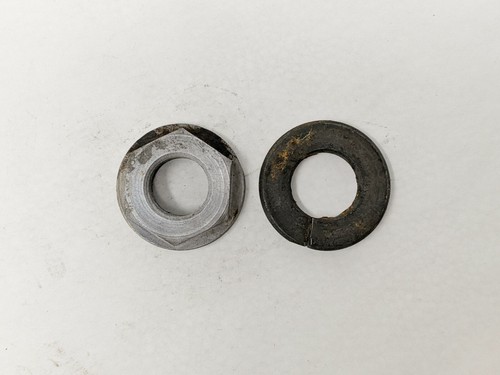 78 Yamaha DT125 DT 125 Crankshaft Primary Drive Gear Mounting Nut & Lock Washer - Picture 3 of 5