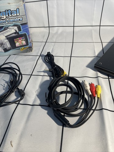 JVC GR-DVL166EK MiniDV Vintage Digital Video Camera Camcorder - No Charger - Picture 8 of 9