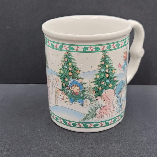 Taza de Navidad Precious Moments Taza Enesco Escena de Invierno Árboles Trineo Nieve 1995 - Imagen 3 de 12