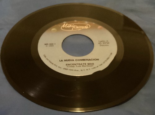 La Nueva Combinación, Encentrate Más, Vinyl 45prm - Picture 2 of 2