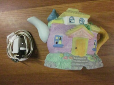 Bunnyville Gardens 1996 Easter Spring Porcelain Egg Factory Teapot House