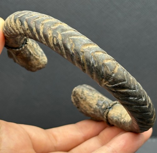 WONDERFUL ANCIENT GREEK ROMAN BRONZE TIGER ANIMAL BANGLE 300 BC - Picture 2 of 5