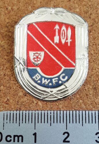 Esso 1970s Shiny Foil Football (Soccer) Badge NO FIXINGS On Back - Various Teams - Picture 7 of 58