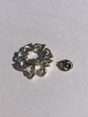 Weihnachtsriff mit roten und grünen Herzen Metall Reise Revers Pin Pinback - Bild 2 von 2