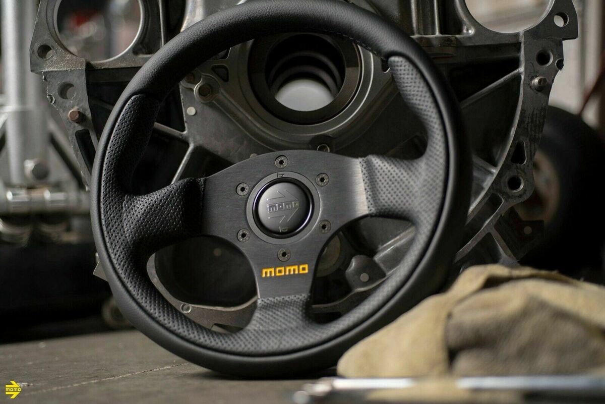 Amazon | Momo TEA28BK0B Team 280 mmレザーステアリング