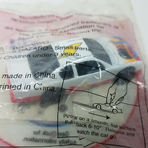 1999 Kellogg's NASCAR Collectible Pull 'N Go Cars Set of 9 w/ Original Packaging - Picture 4 of 11