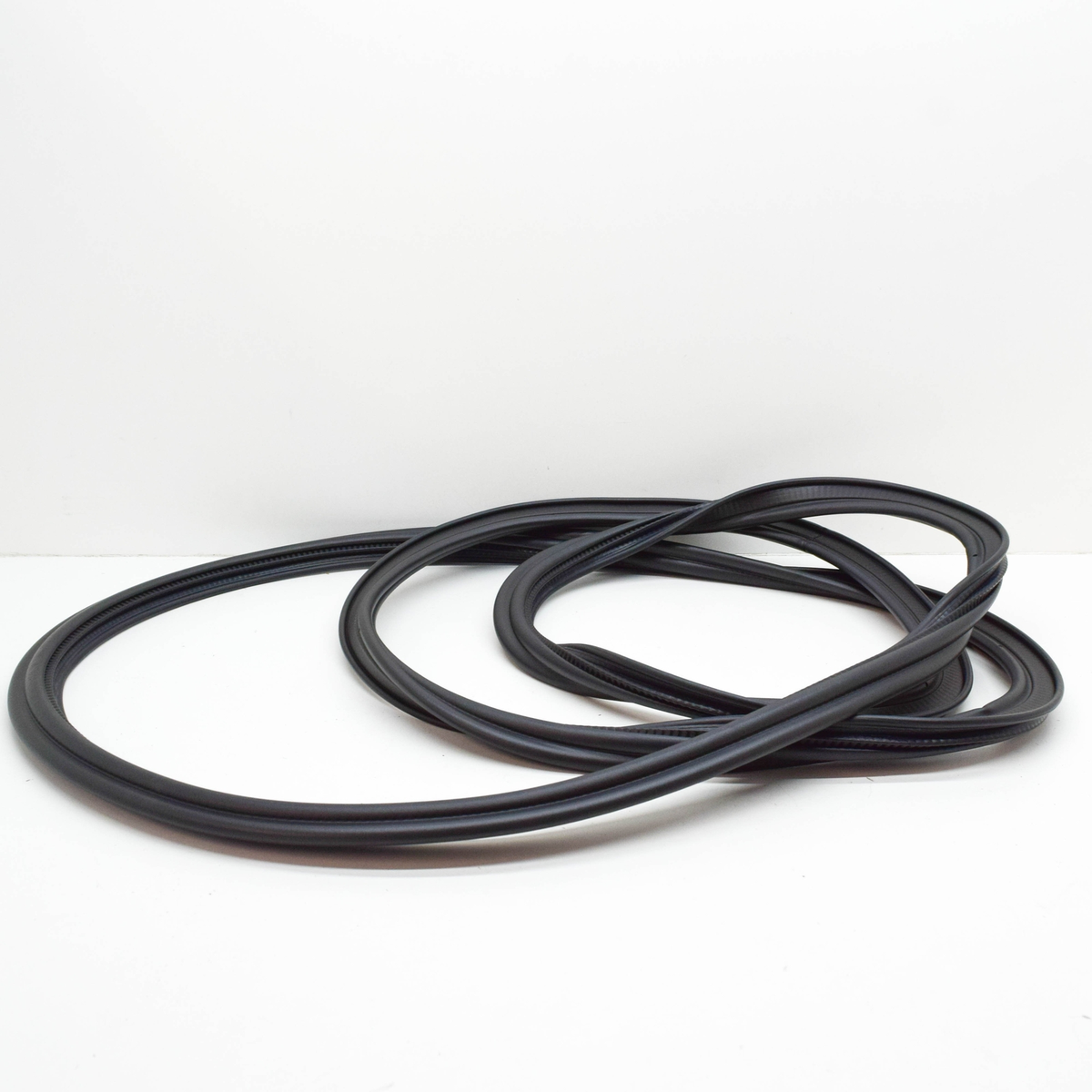 NEW AUDI Q5 8R REAR HATCH SEAL RUBBER 8R0827705E ORIGINAL 8R0-827
