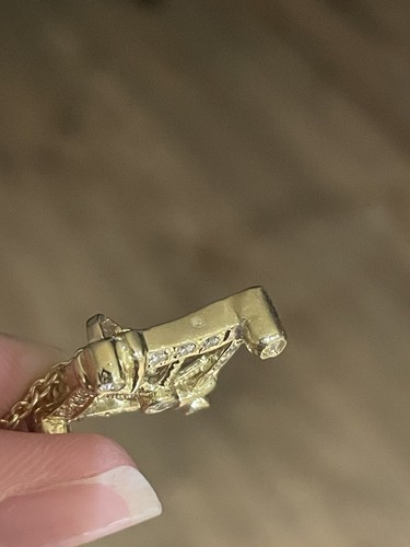 Doris Panos 18k pendant on Penny Preville 18k chain - Picture 7 of 8