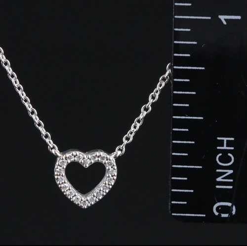 Tiffany & CO Metro Mini 18k Weißgold Diamant Herz Halskette - Bild 2 von 8
