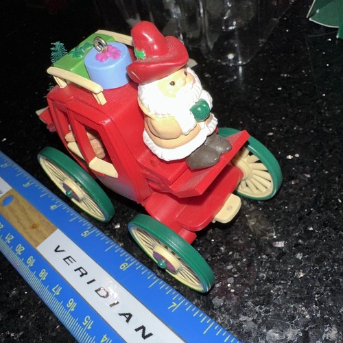 1988 Hallmark Here Comes Santa 10° KRINGLE KOACH ornamento allenatore di scena - Foto 10 di 17