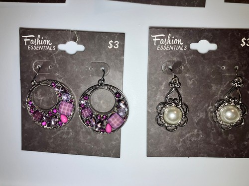 FASHION ESSENTIALS Earrings Lot Of 5 Pairs Dangle Studs Rhinestones Pearly - Picture 2 of 10