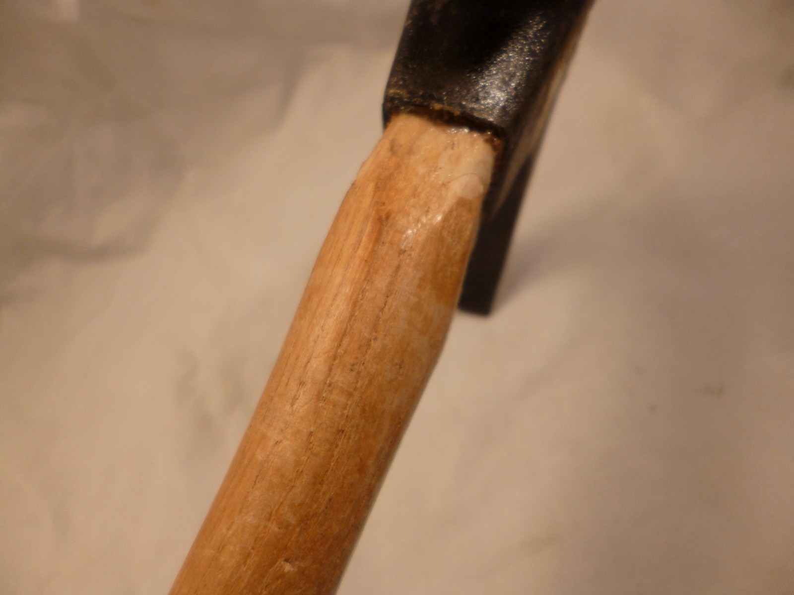 VINTAGE PLUMB 16 OZ. PERMABOND 11-466 CLAW HAMMER WOOD HANDLE