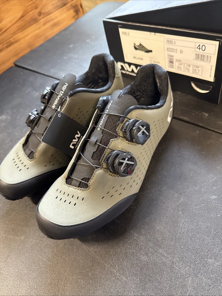Zapatos de ciclismo Northwave Rebel 3 para hombre MTB EE. UU. 7,5 euros 40 (9419-105) Foto 2 de 4