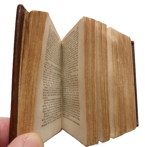 1845 Dictionary of Geography MINIATURE BOOK Nice old FULL LEATHER BINDING - Picture 15 of 17