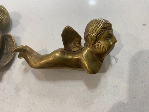 Par de querubines de latón para sentarse y acostarse 4-1/2" y 4" - Imagen 10 de 11