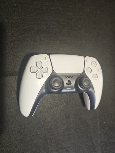Playstation 5 Controller links Joystick beschädigt