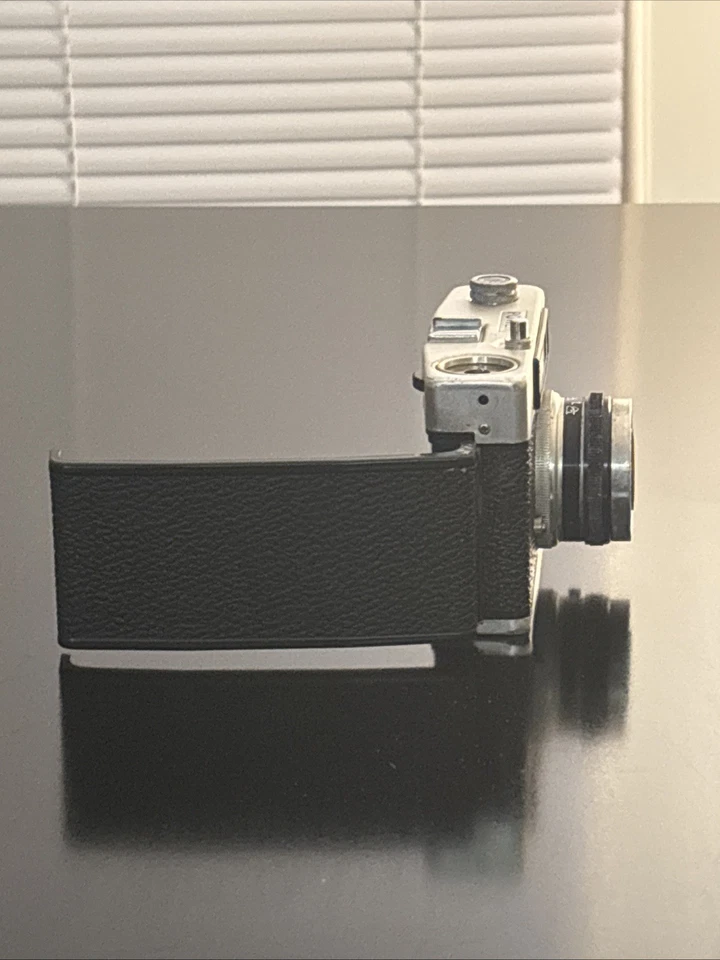 Câmera de Filme Vintage HC 35 Década de 1970 - Imagem 2 de 4