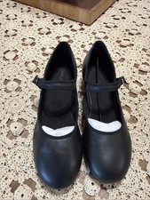 Capezio 3800 Woman s Leather Tap Shoes Black Size 9.5M Mary Jane NEW